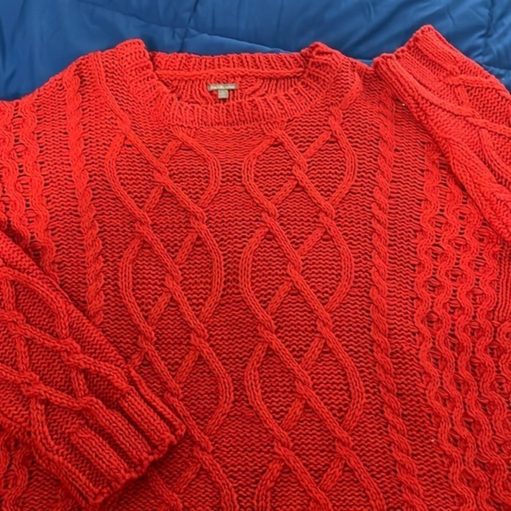 Charlotte Russe large deep coral crewneck pullover sweater